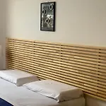 Magdalene Apt. Apartment *